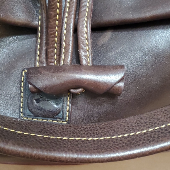 Dooney & Bourke Florentine Toggle Whipstitch Tomoro Brown Bucket Bag RARE - Picture 5 of 10